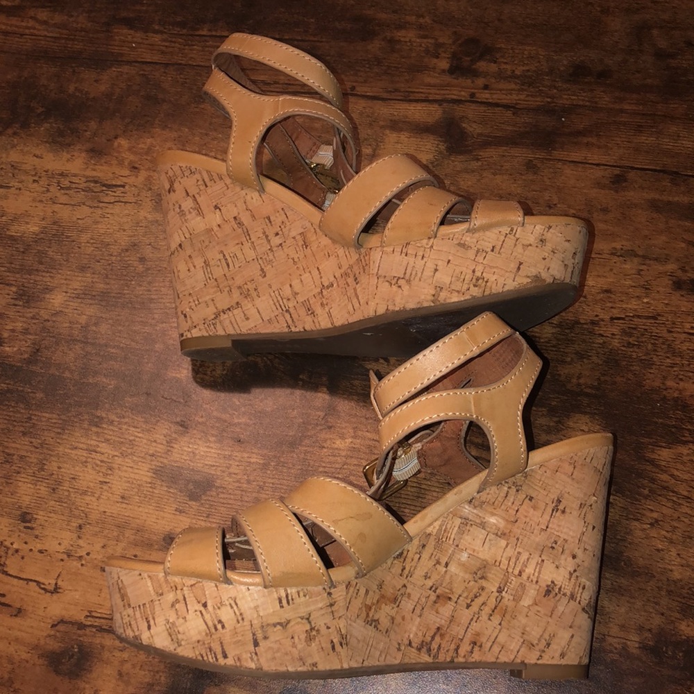 Express Wedges - Picture 3 of 7